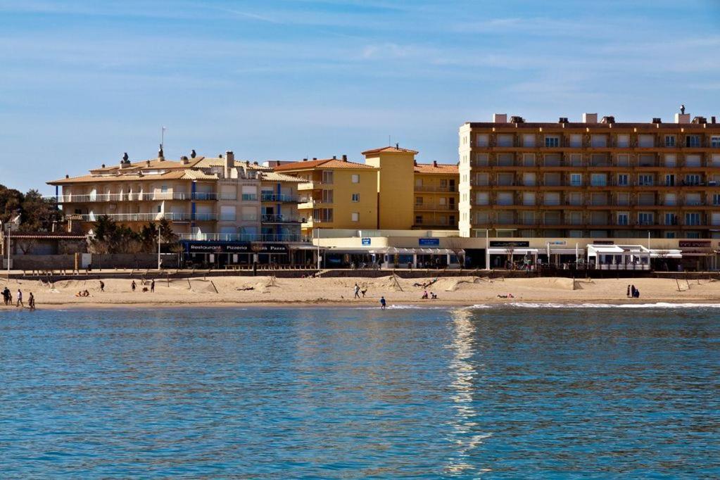 Apartamento Pie De Playa-Wifi Free L'Escala Exterior photo