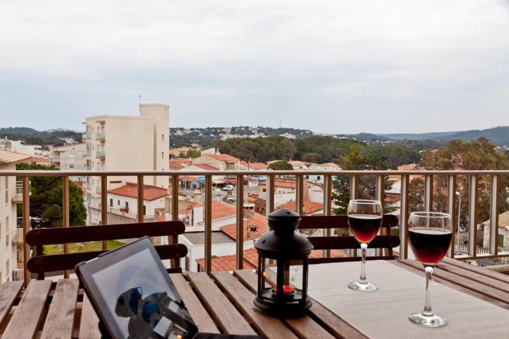 Apartamento Pie De Playa-Wifi Free L'Escala Exterior photo