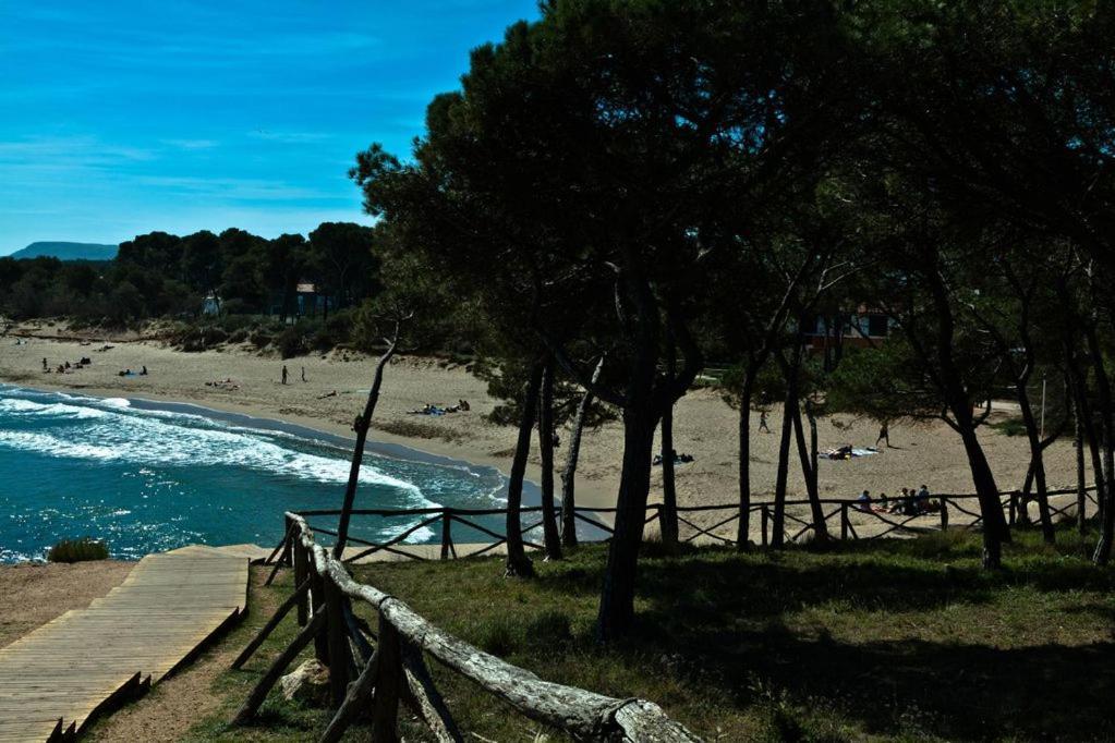 Apartamento Pie De Playa-Wifi Free L'Escala Exterior photo