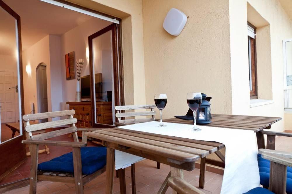 Apartamento Pie De Playa-Wifi Free L'Escala Exterior photo